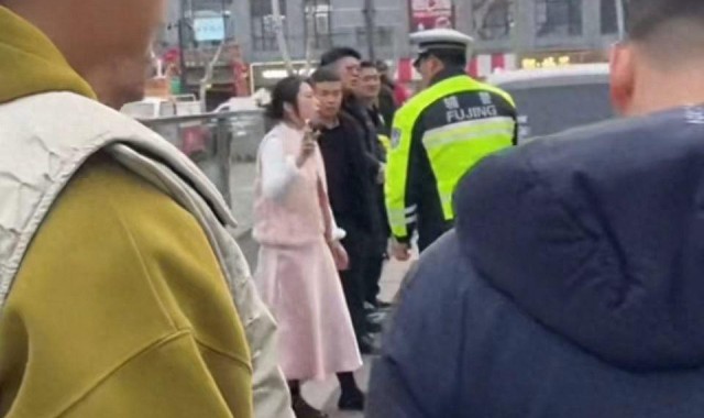 安博体育官方网站-扬州一女子车祸被打后续：长相曝光，人无赖嘴恶毒，全家受到舆论
